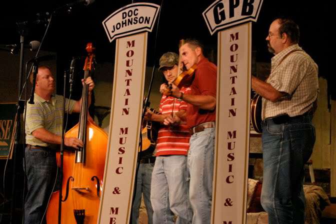 Spotlight On Music In Appalachia – Mountain Music & Medicine Show