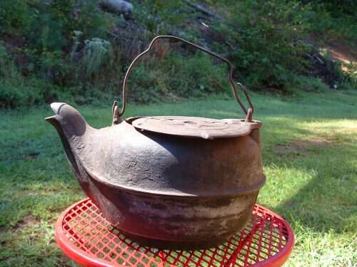 Antique Cast Iron Kettle Water Tea Coffee Pot no 8 - Teapots