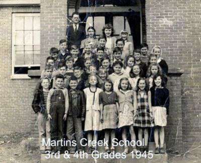 Martins Creek School Picture