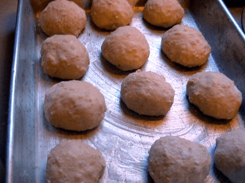 How to make yeast rolls