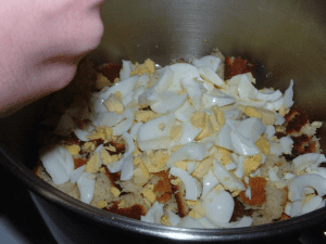 How to make cornbread dressing