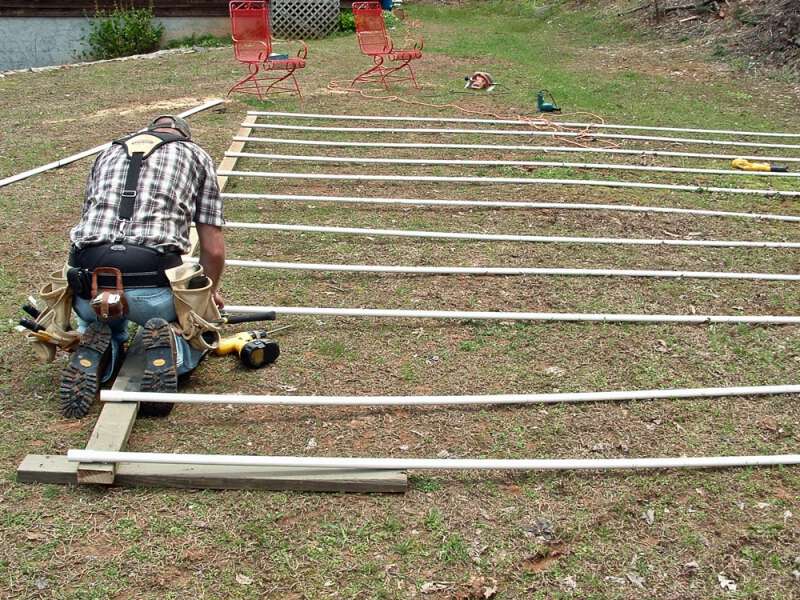 building a greenhouse with pvc pipe