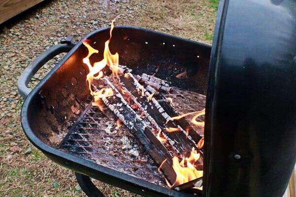 grilling-with-wood