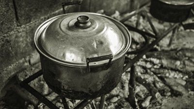 boiling-poke-sallet
