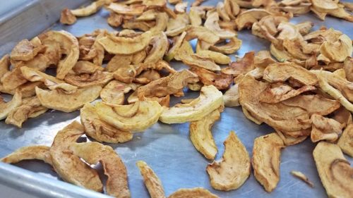 pan of dried apples