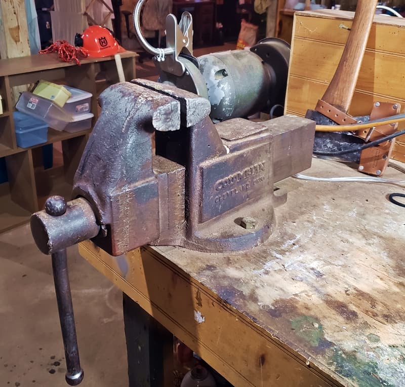 vise on a workbench 