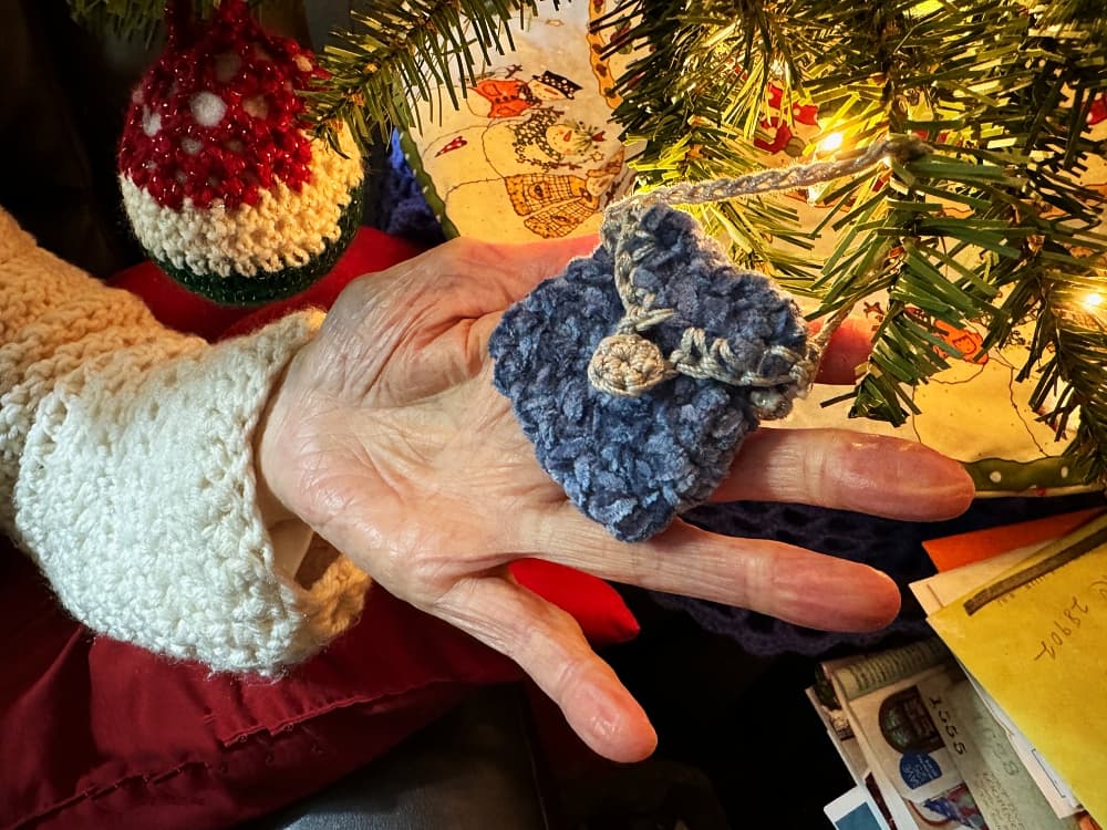 small crocheted purse