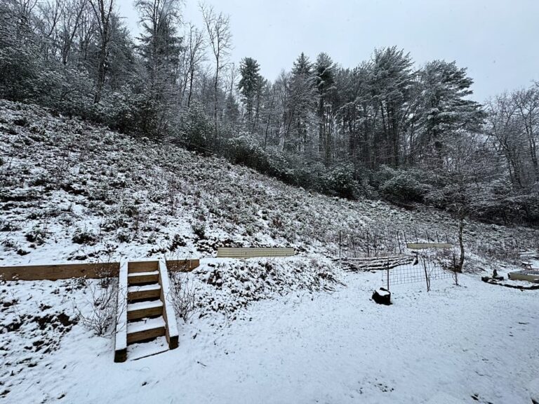 skiff of snow
