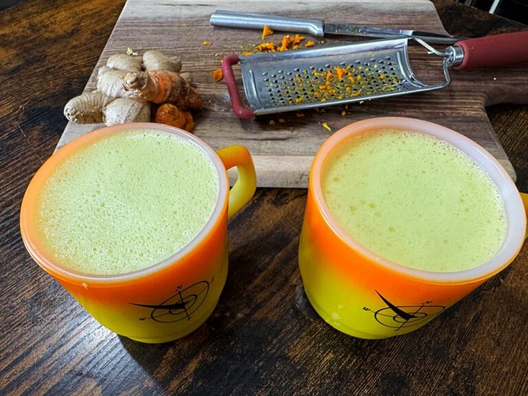 two mugs of hot milk